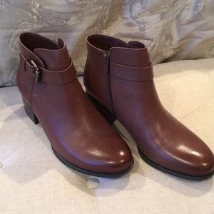 naturalizer leather dora booties